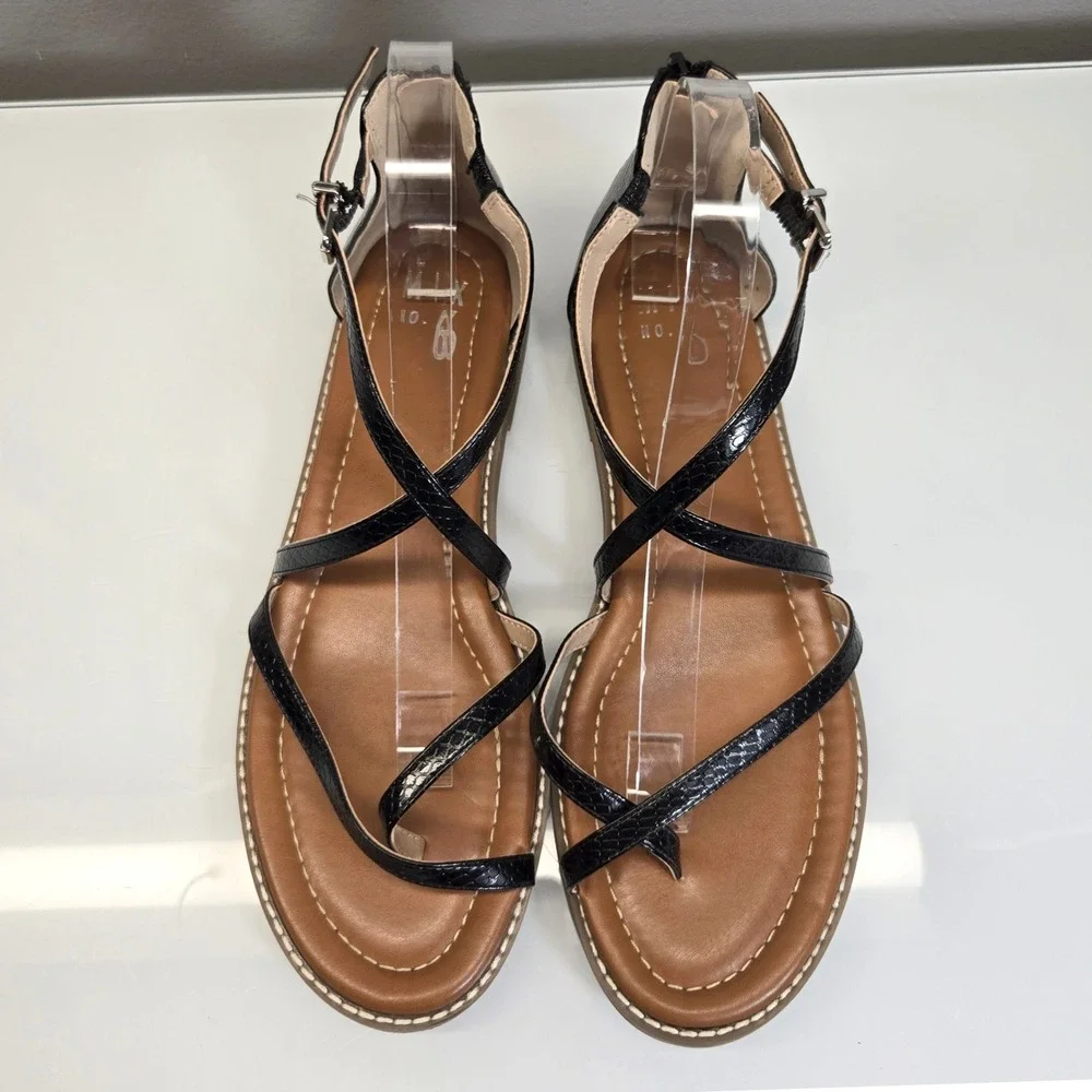 Mix No 6 Strappy Flat Gladiator Sandals 9 Black Vegan Leather Snakeskin Embossed